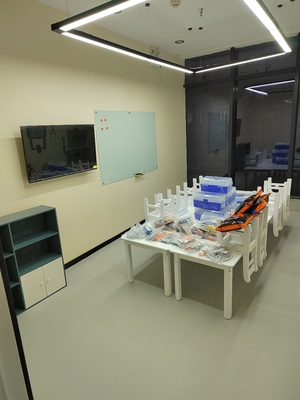 招聘教師+招生銷售(瓦力工廠少兒機器人編程)